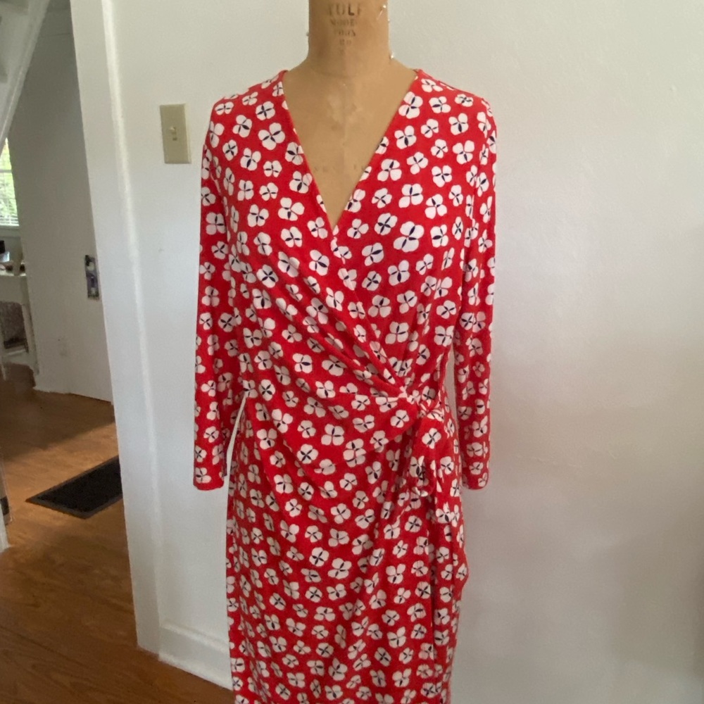 FINAL CHANCE! Anne Klein Faux Wrap dress in Red, White, Black. Size L.